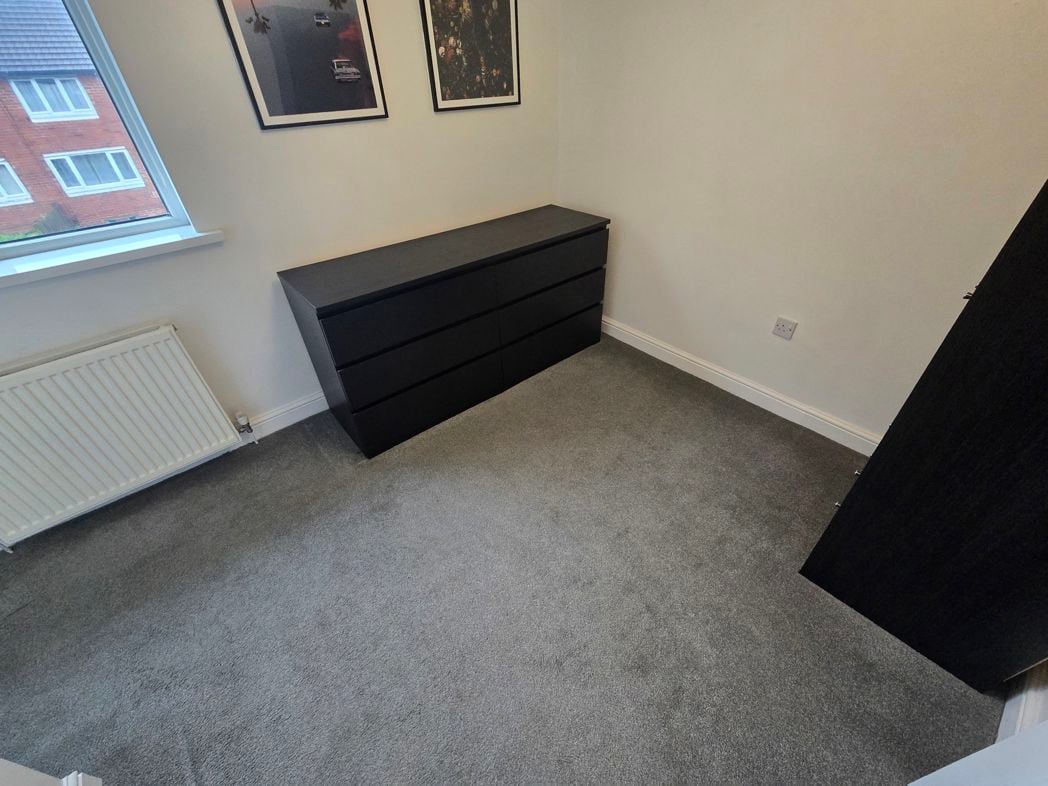 Property image 12 of 17