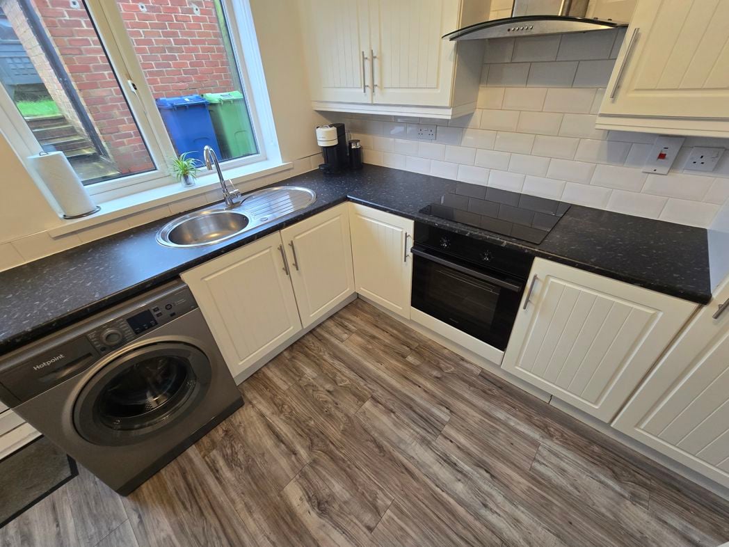 Property image 4 of 17