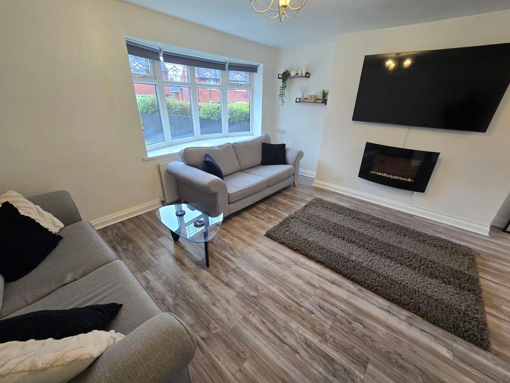 Property image 2 of 17