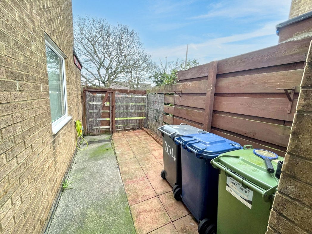 Property image 11 of 14