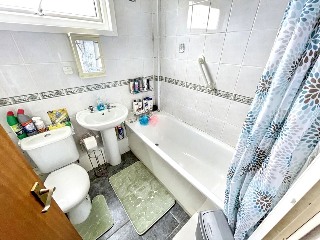 Property image 10 of 14