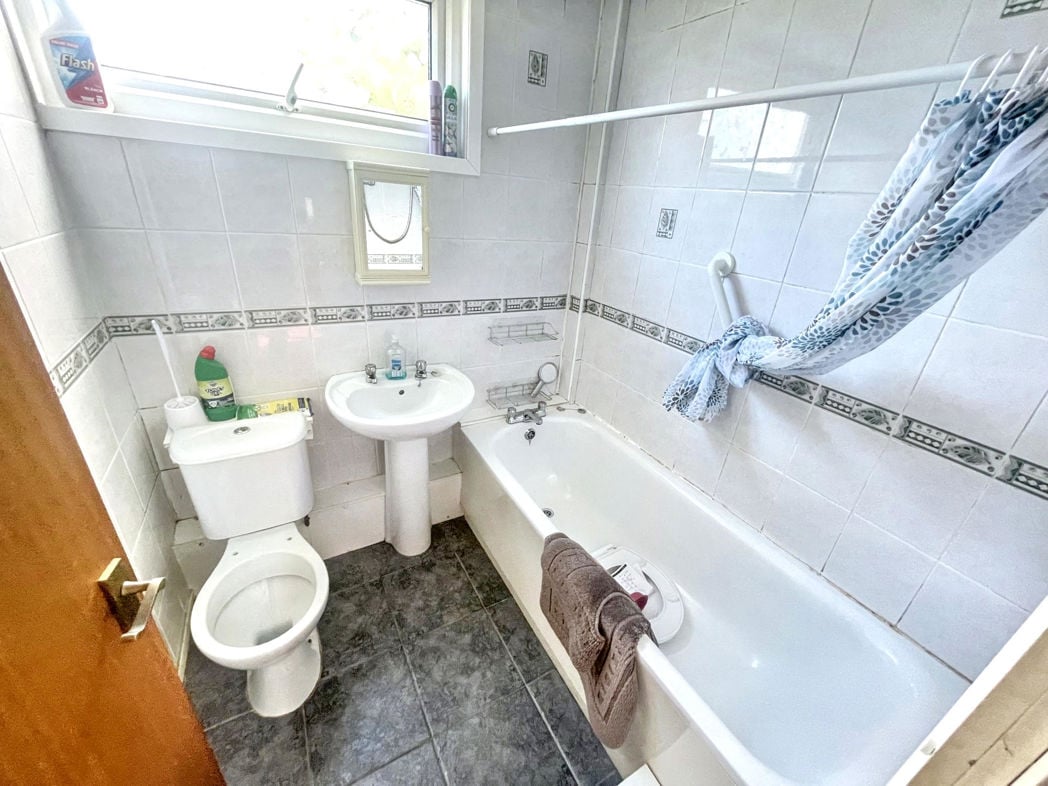 Property image 10 of 14