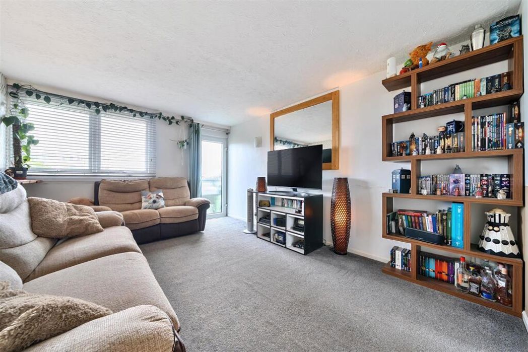 Property image 3 of 13