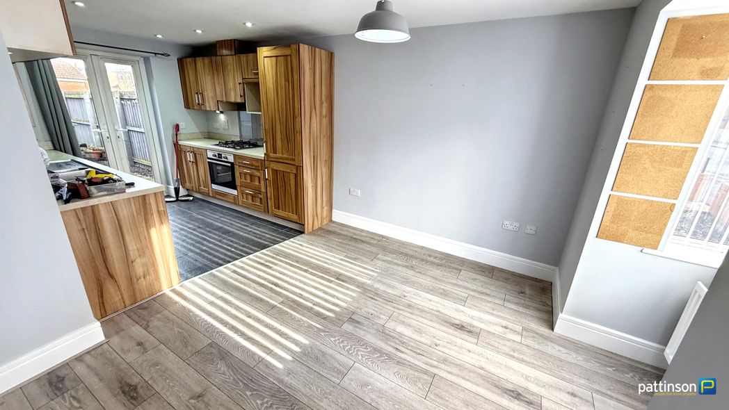 Property image 6 of 11
