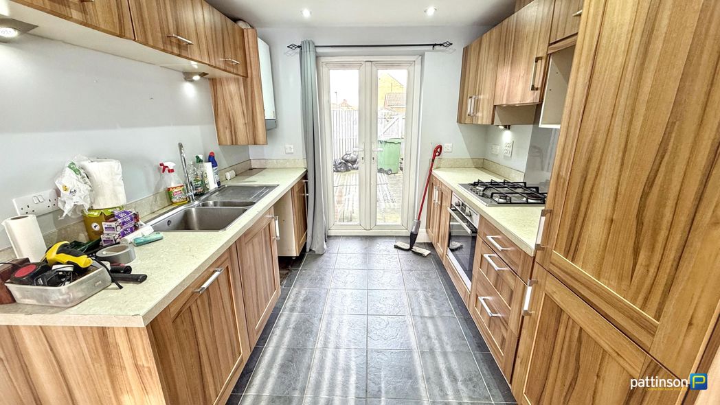 Property image 3 of 11