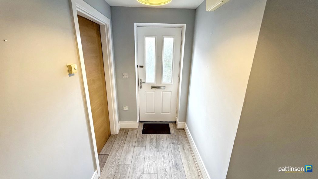 Property image 4 of 11