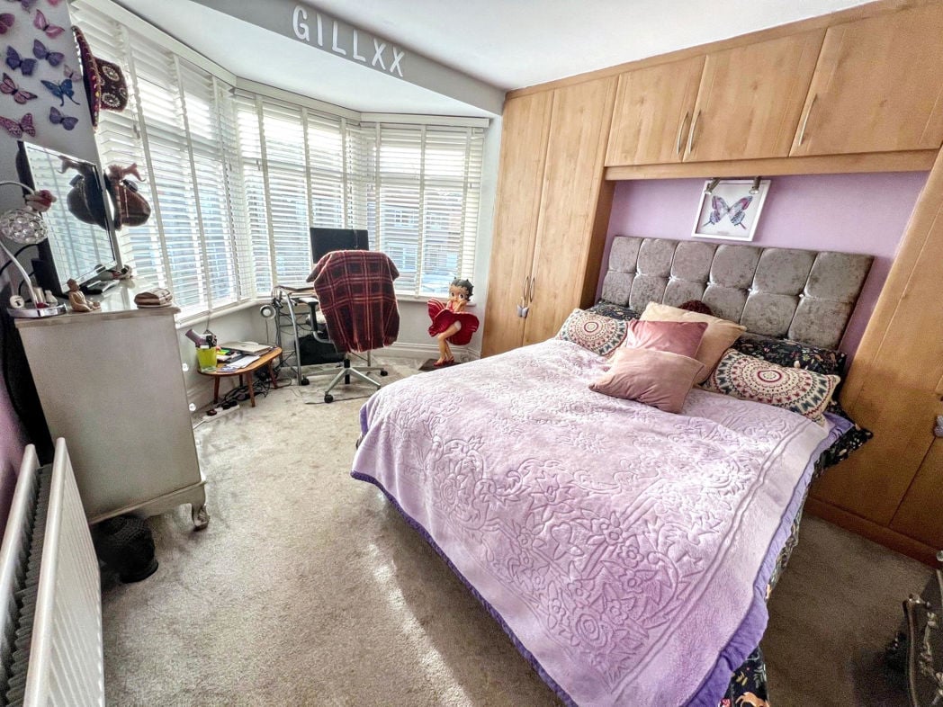 Property image 6 of 11