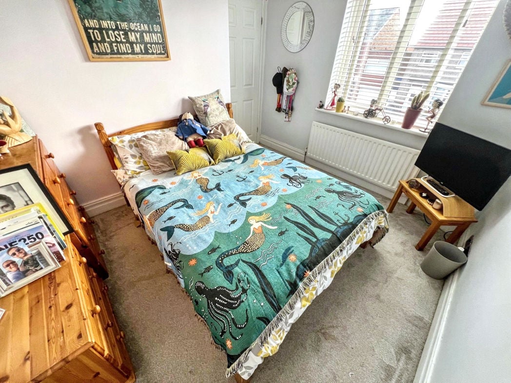 Property image 7 of 11