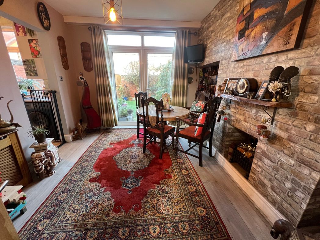 Property image 5 of 11