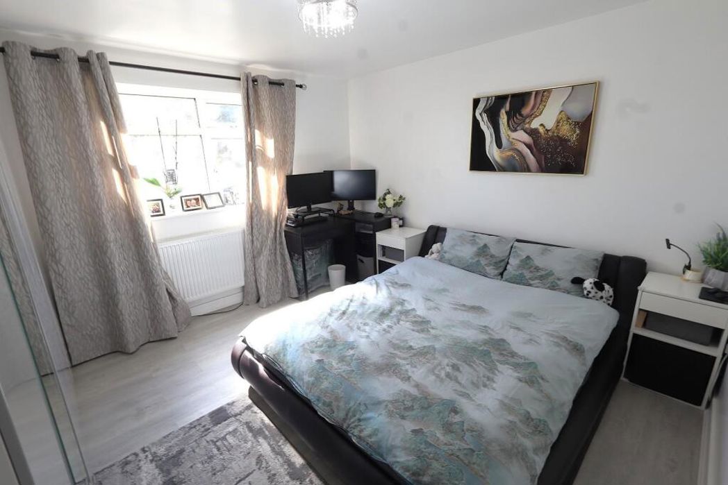 Property image 5 of 13