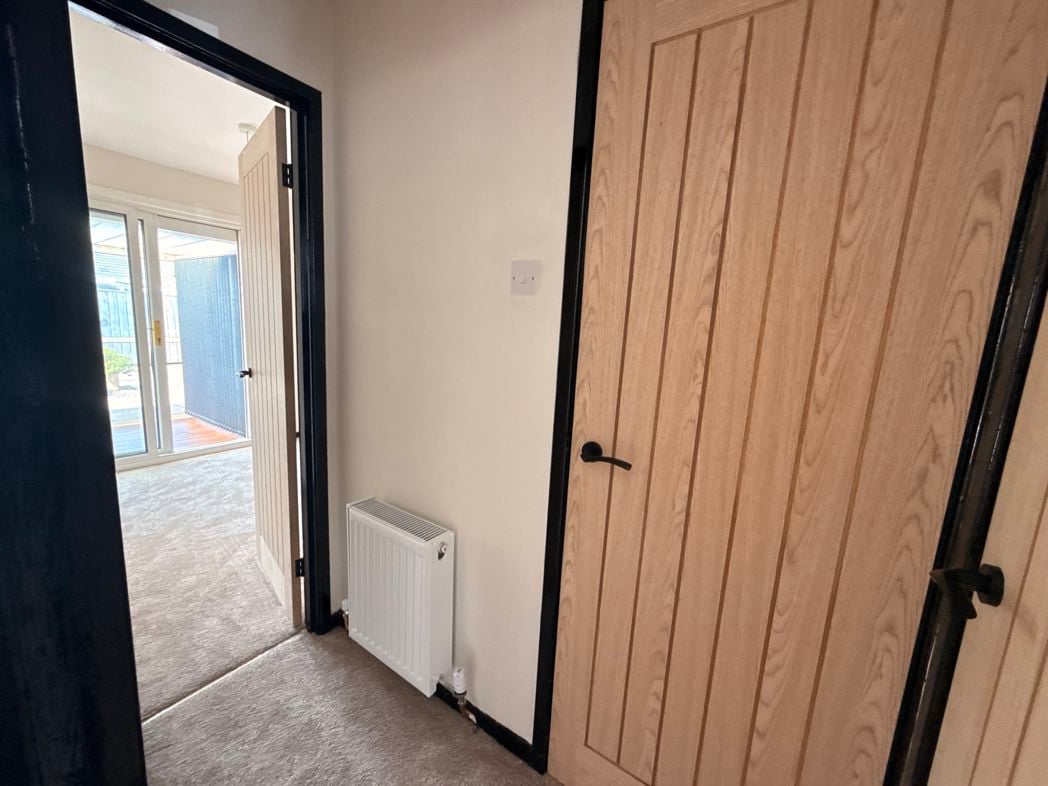 Property image 12 of 19