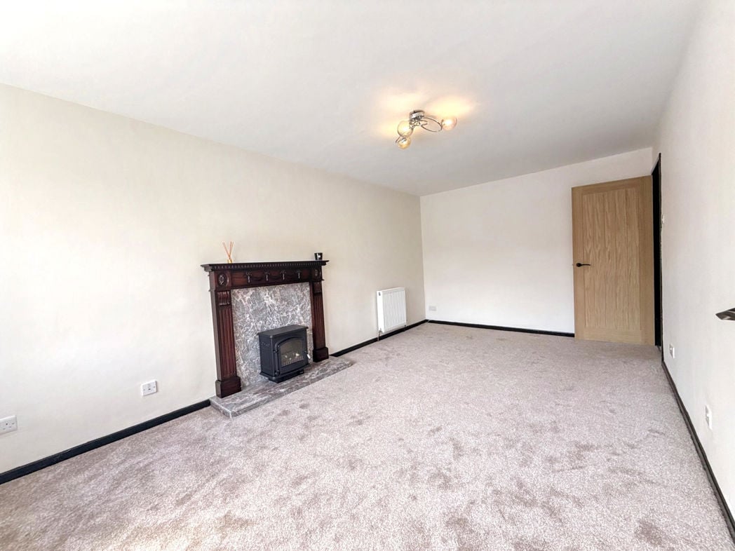 Property image 8 of 19