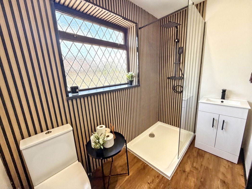 Property image 11 of 19