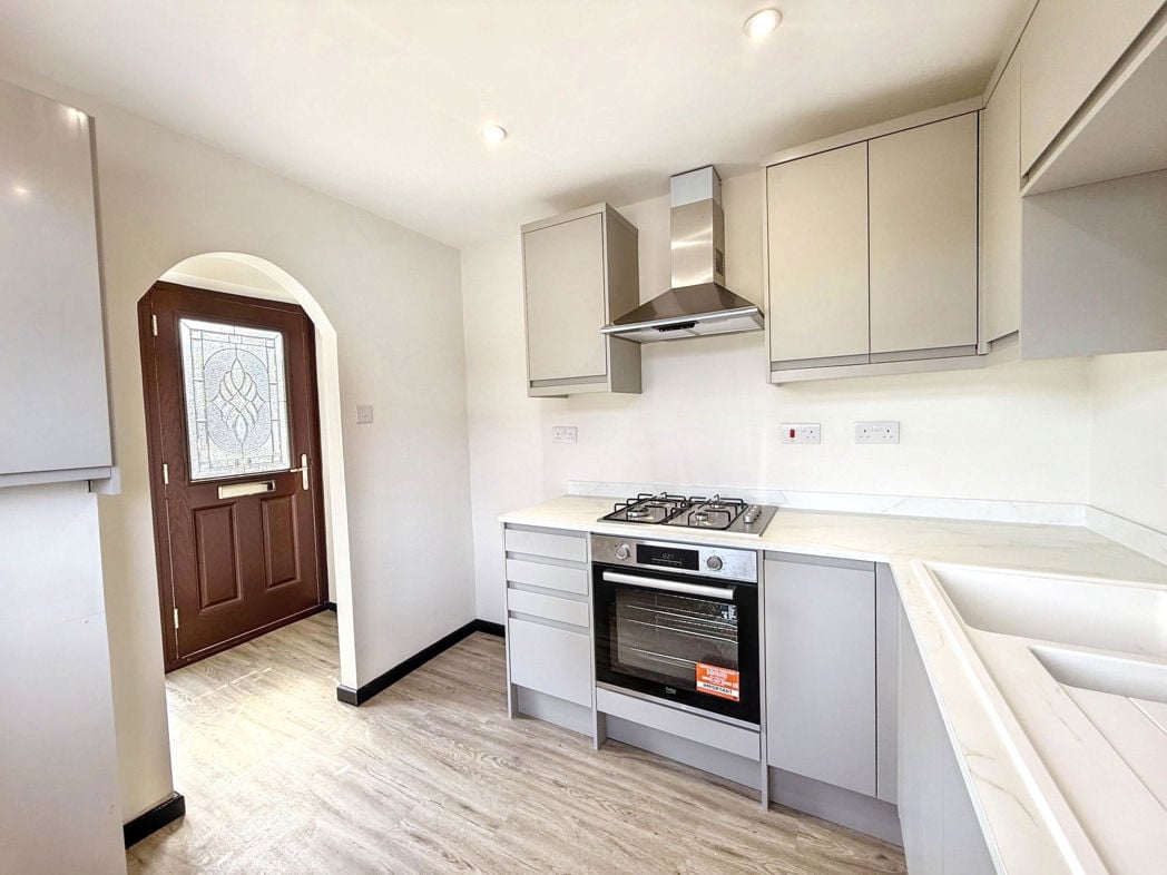 Property image 5 of 19
