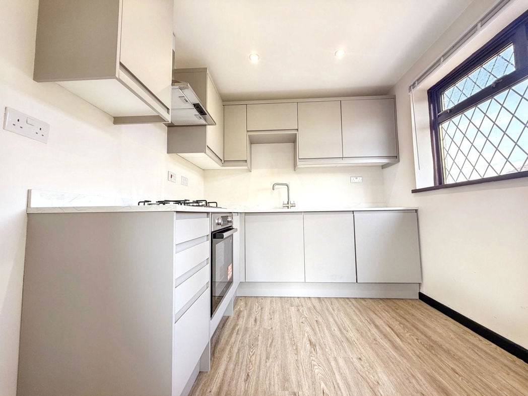 Property image 7 of 19