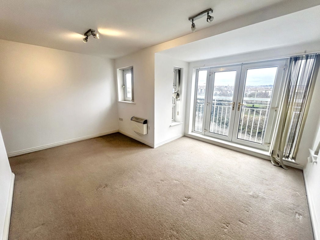 Property image 3 of 16
