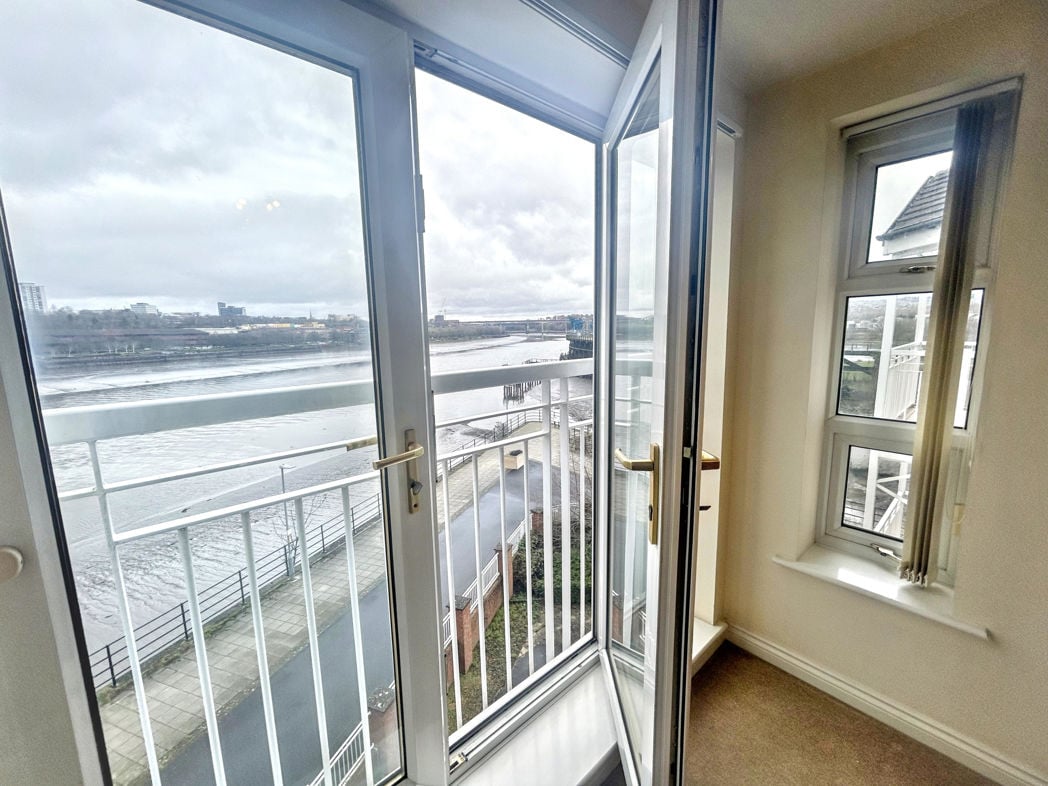 Property image 10 of 16