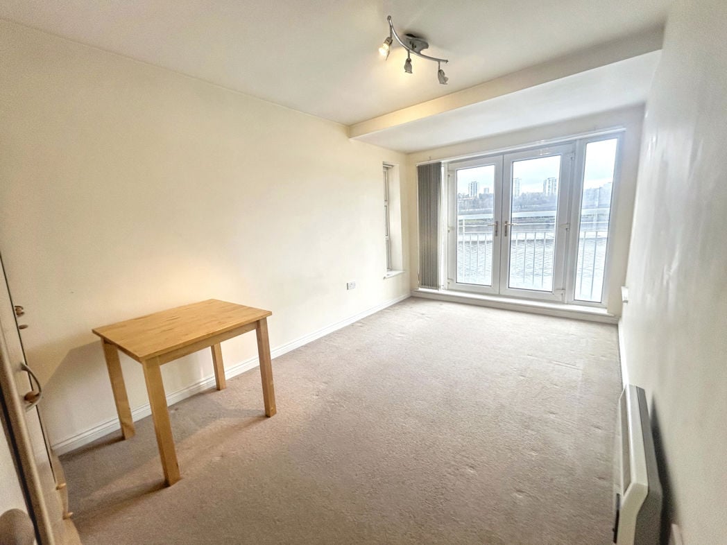 Property image 11 of 16