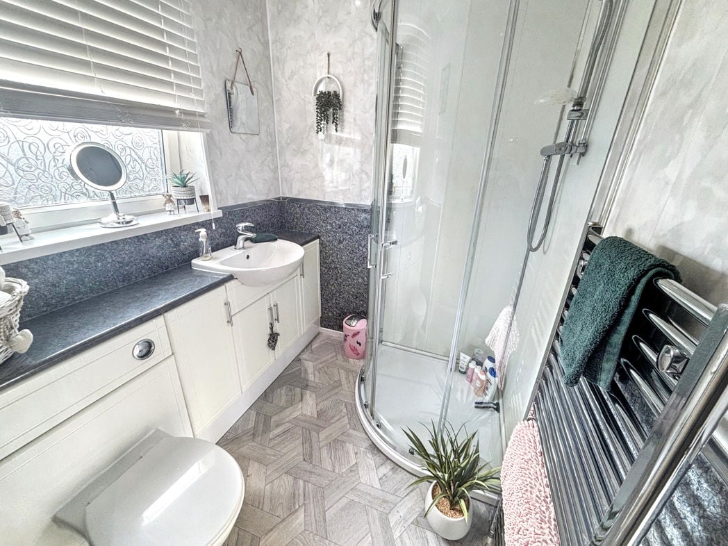 Property image 17 of 21