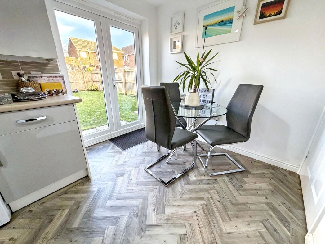 Property image 5 of 18
