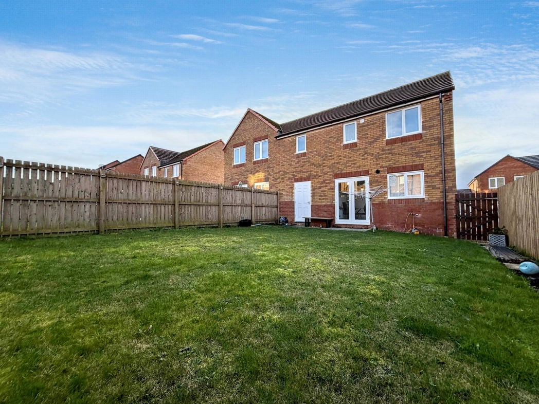 Property image 16 of 18