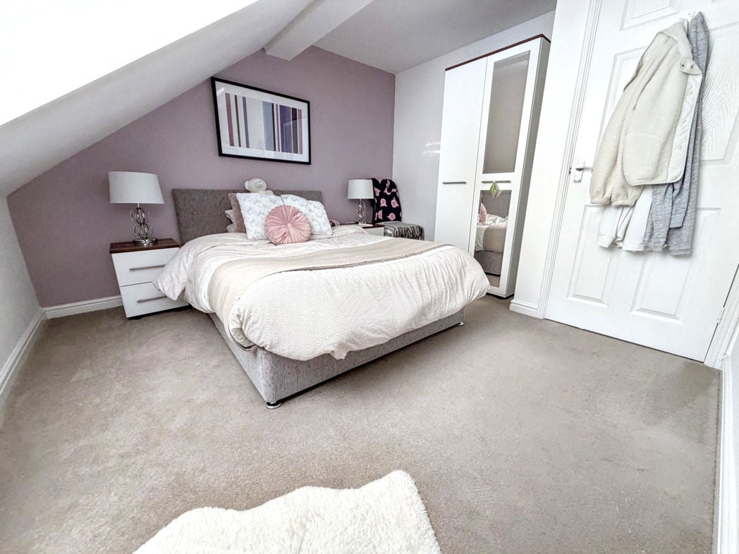 Property image 13 of 18