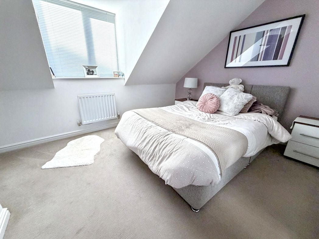Property image 12 of 18