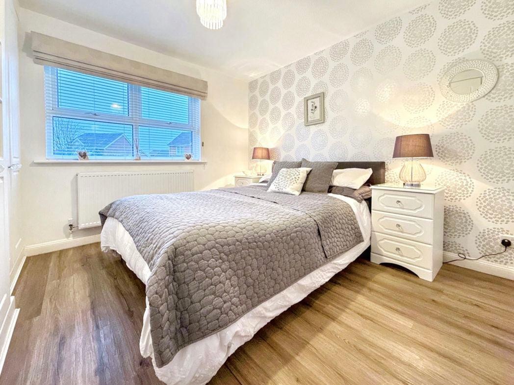 Property image 21 of 37