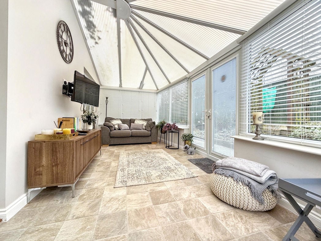 Property image 12 of 37