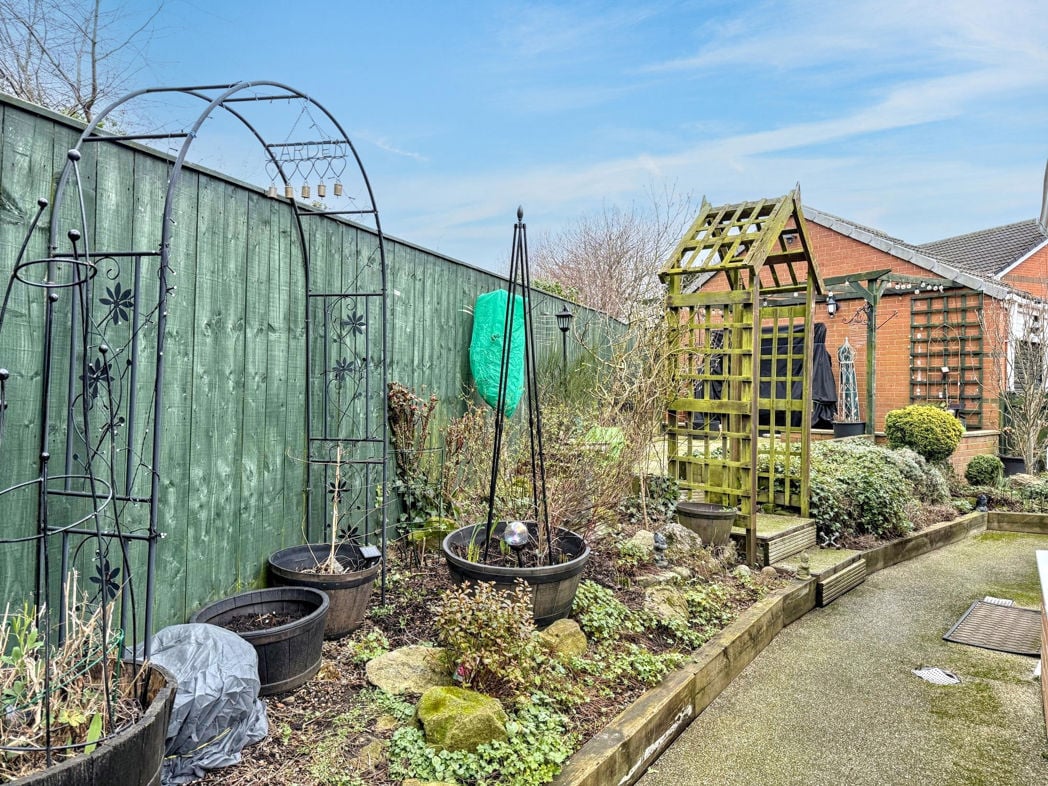 Property image 31 of 37
