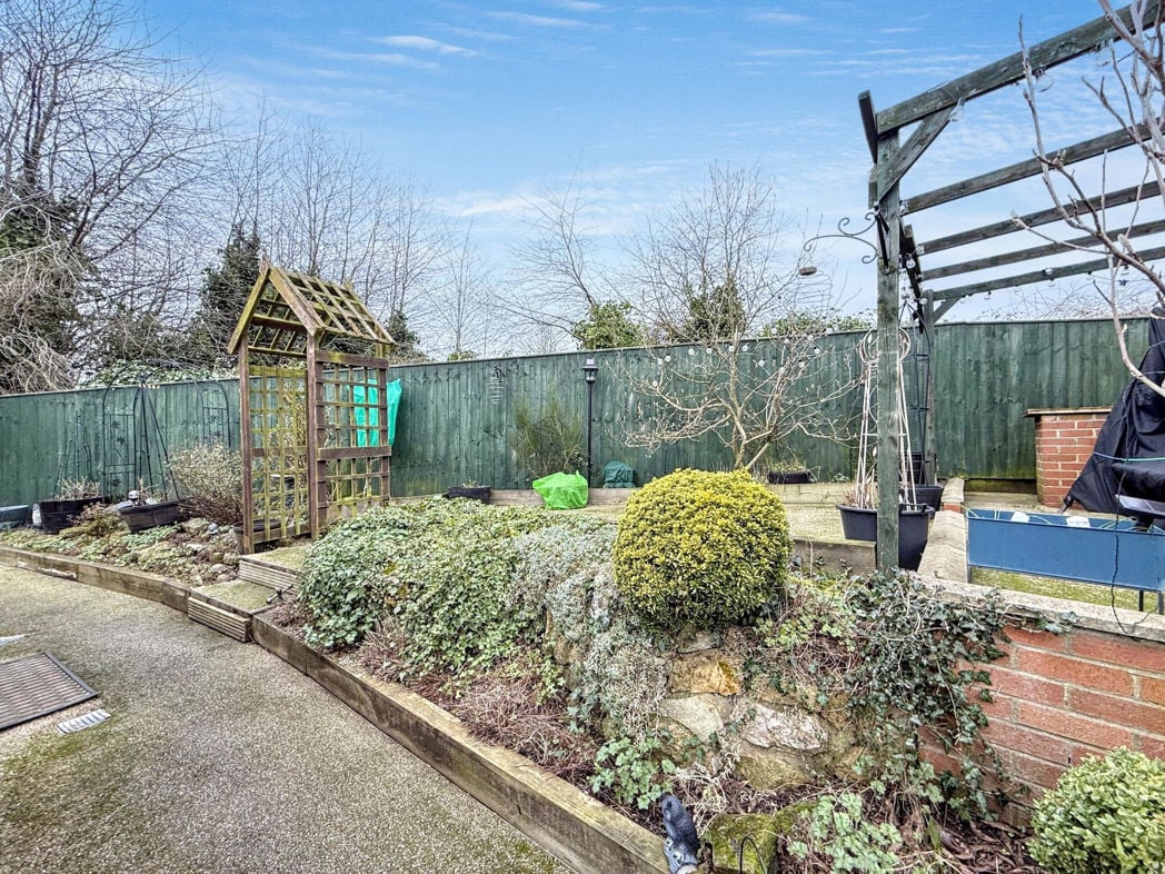 Property image 34 of 37