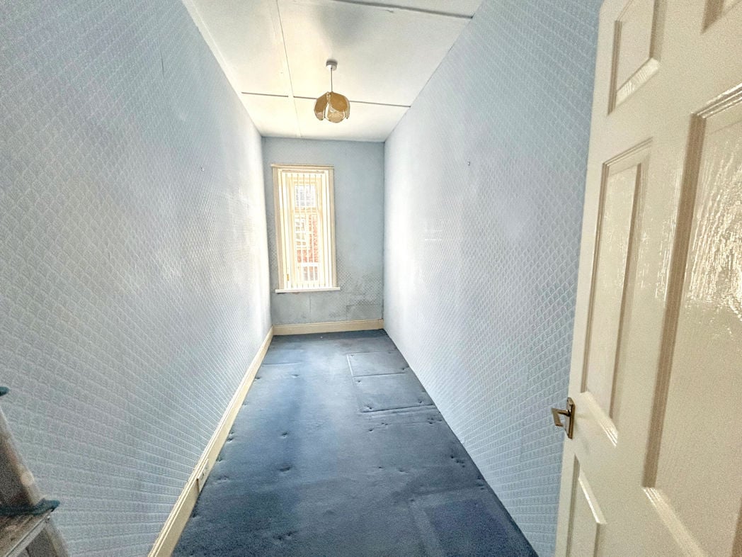 Property image 10 of 13