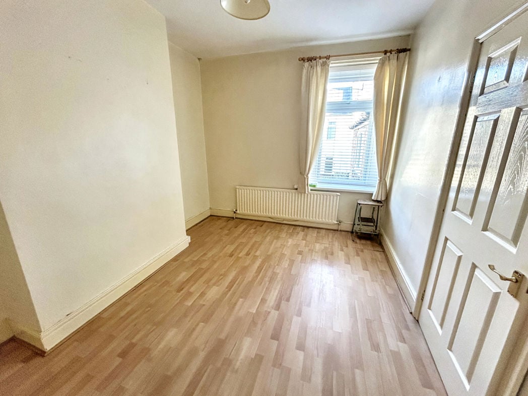 Property image 11 of 13