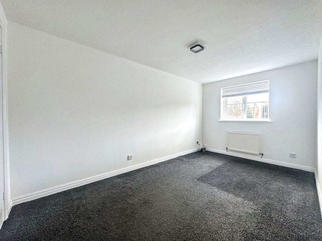 Property image 3 of 11