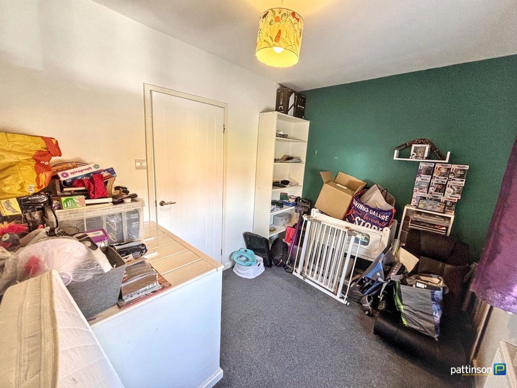 Property image 11 of 17