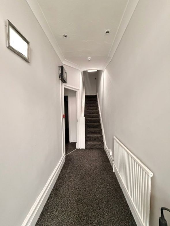 Property image 3 of 23