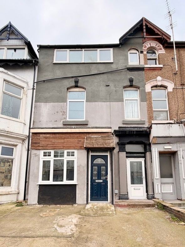 Property image 1 of 23