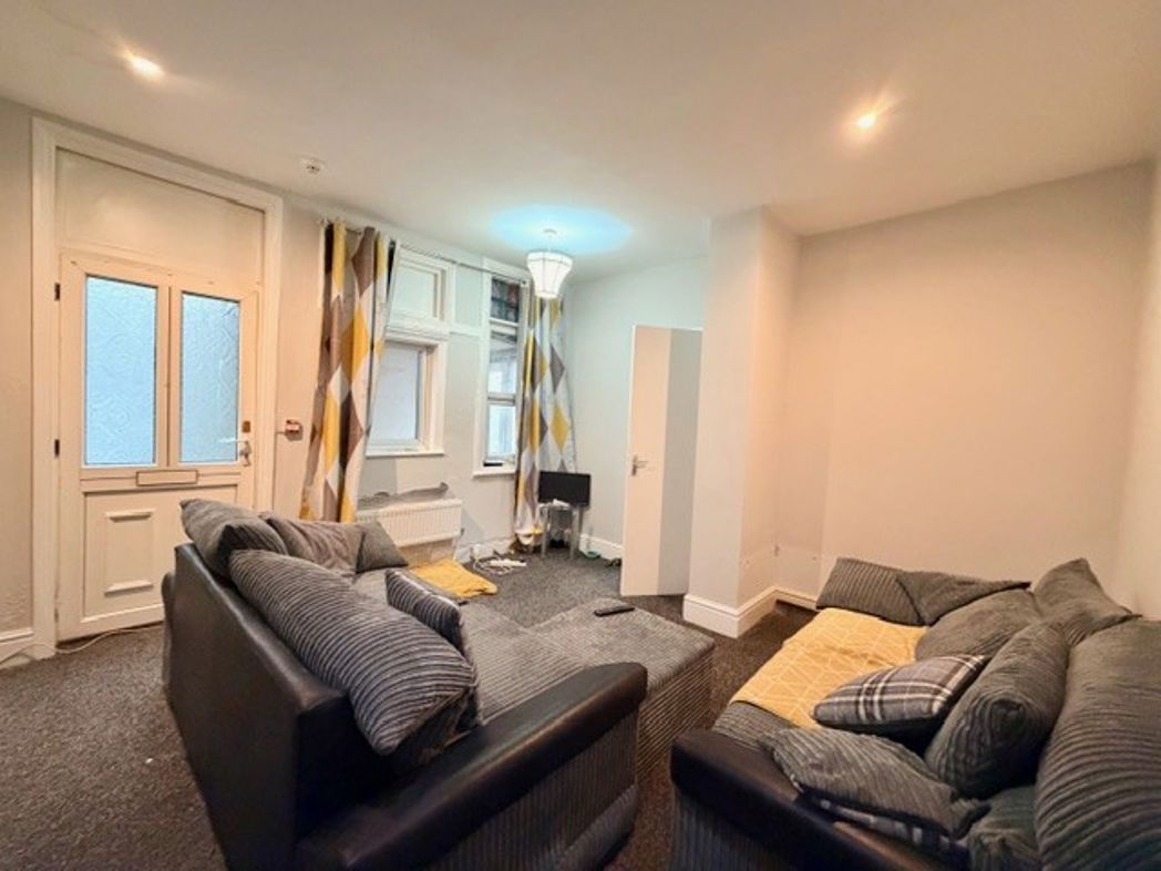 Property image 6 of 23