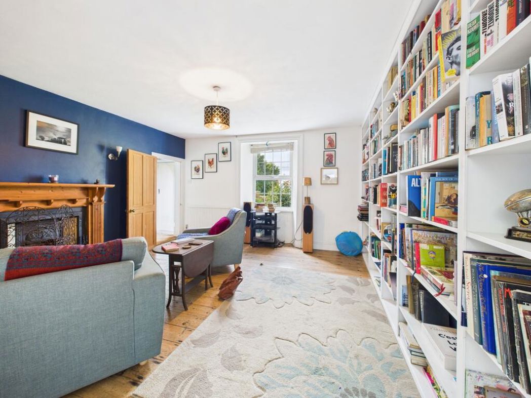 Property image 17 of 35