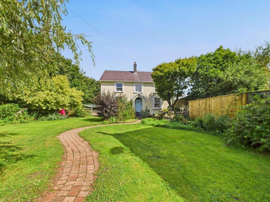Property image 19 of 35