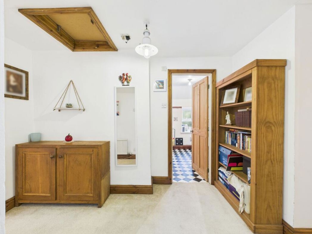 Property image 21 of 35