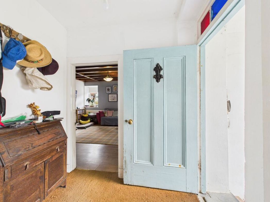 Property image 23 of 35