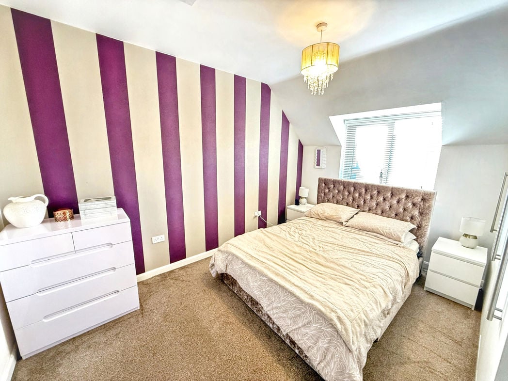 Property image 12 of 18