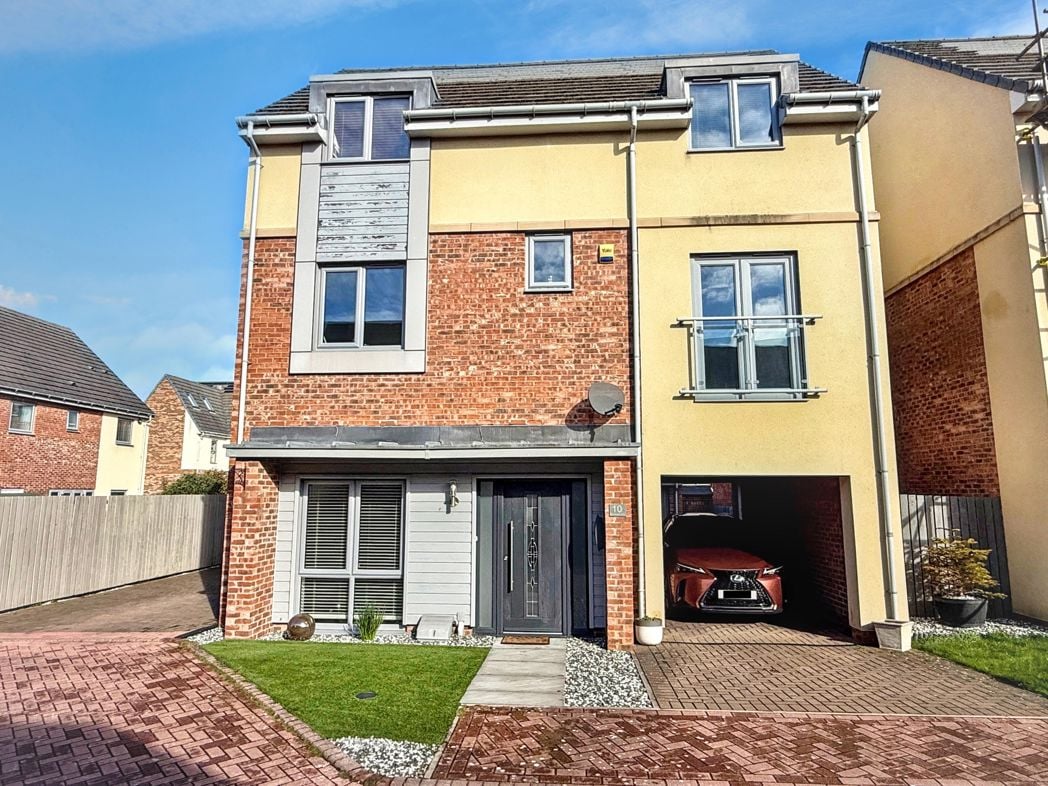 Property image 1 of 18