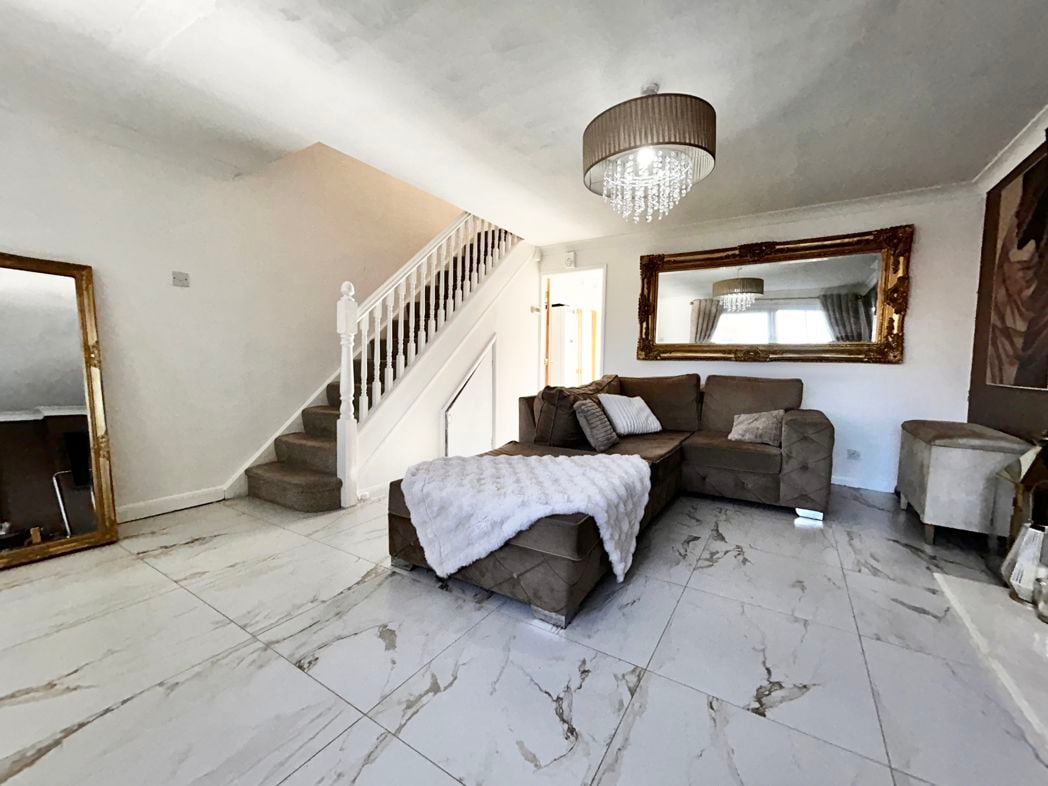 Property image 5 of 16