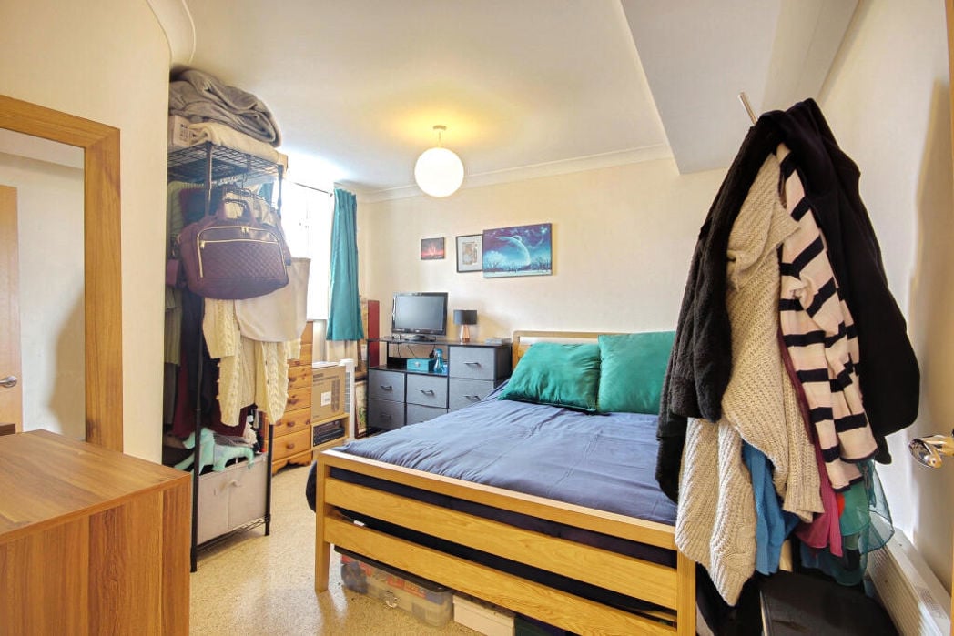 Property image 5 of 8