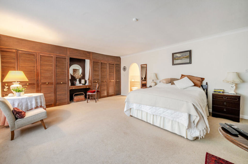 Property image 4 of 20
