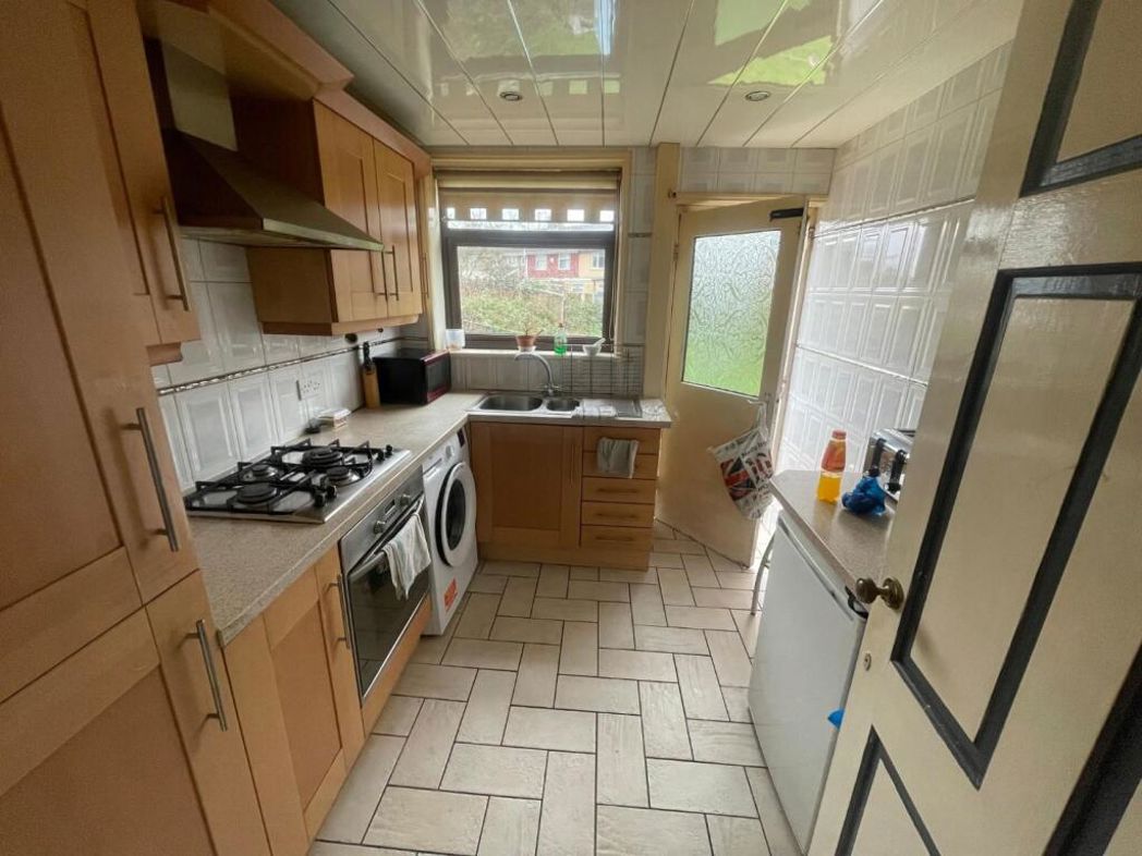 Property image 11 of 13