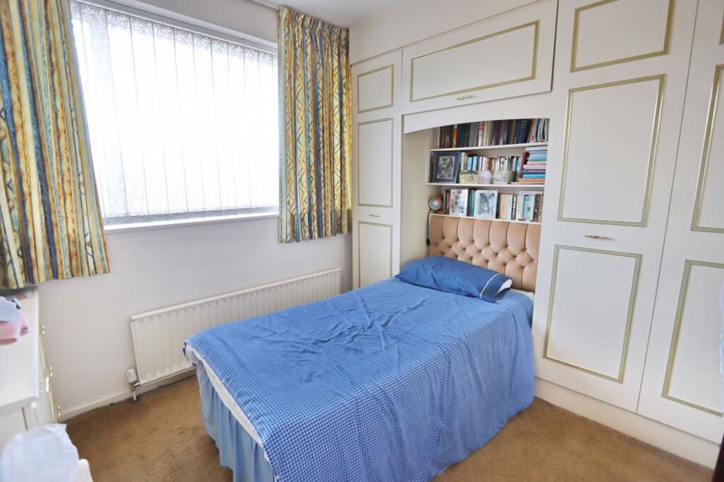 Property image 10 of 15