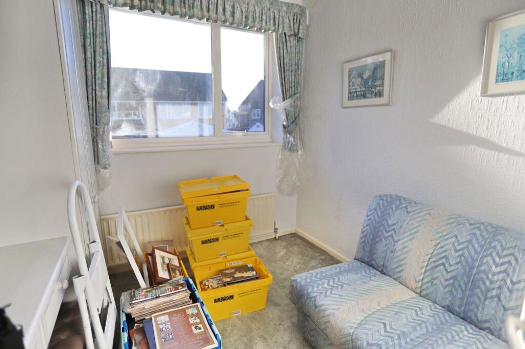 Property image 11 of 15